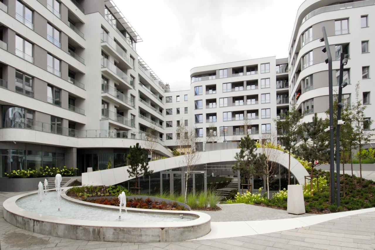 Plac Unii - Barcelona 64 Gdynia Exterior foto
